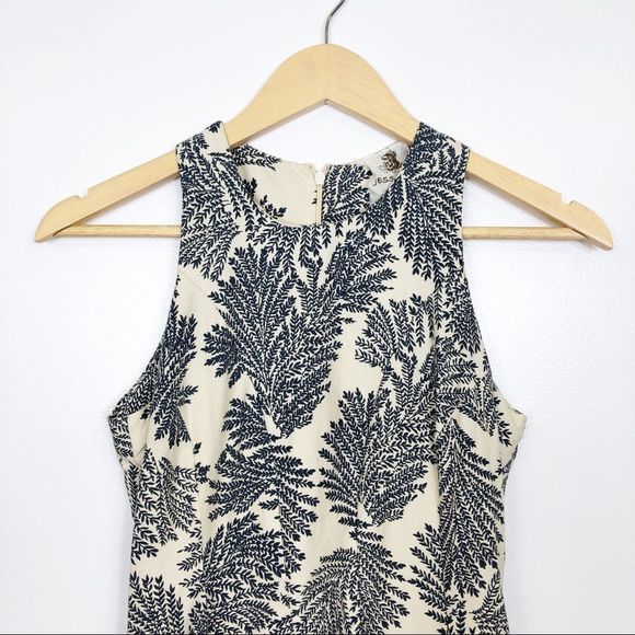 Dress JESSAMINE | Leaf Fit & Flare Dress Pockets - Picture 2 of 9